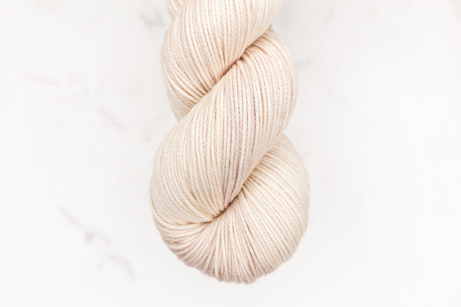 Magpie Fibers - Swanky DK